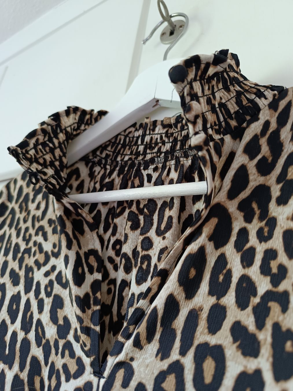 H&M Camicette: Leo-Look Bluse, Gr. M. – Usato da Zürich venduto da salsera44 2