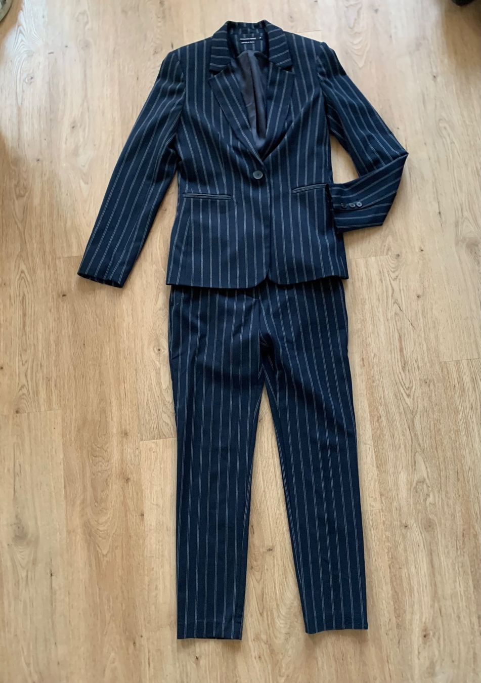 Anzüge & Kostüme: Ensemble costume à rayures bleu marine – Neu (gemäss Beschreibung) aus Genève von rez_c6c6 1