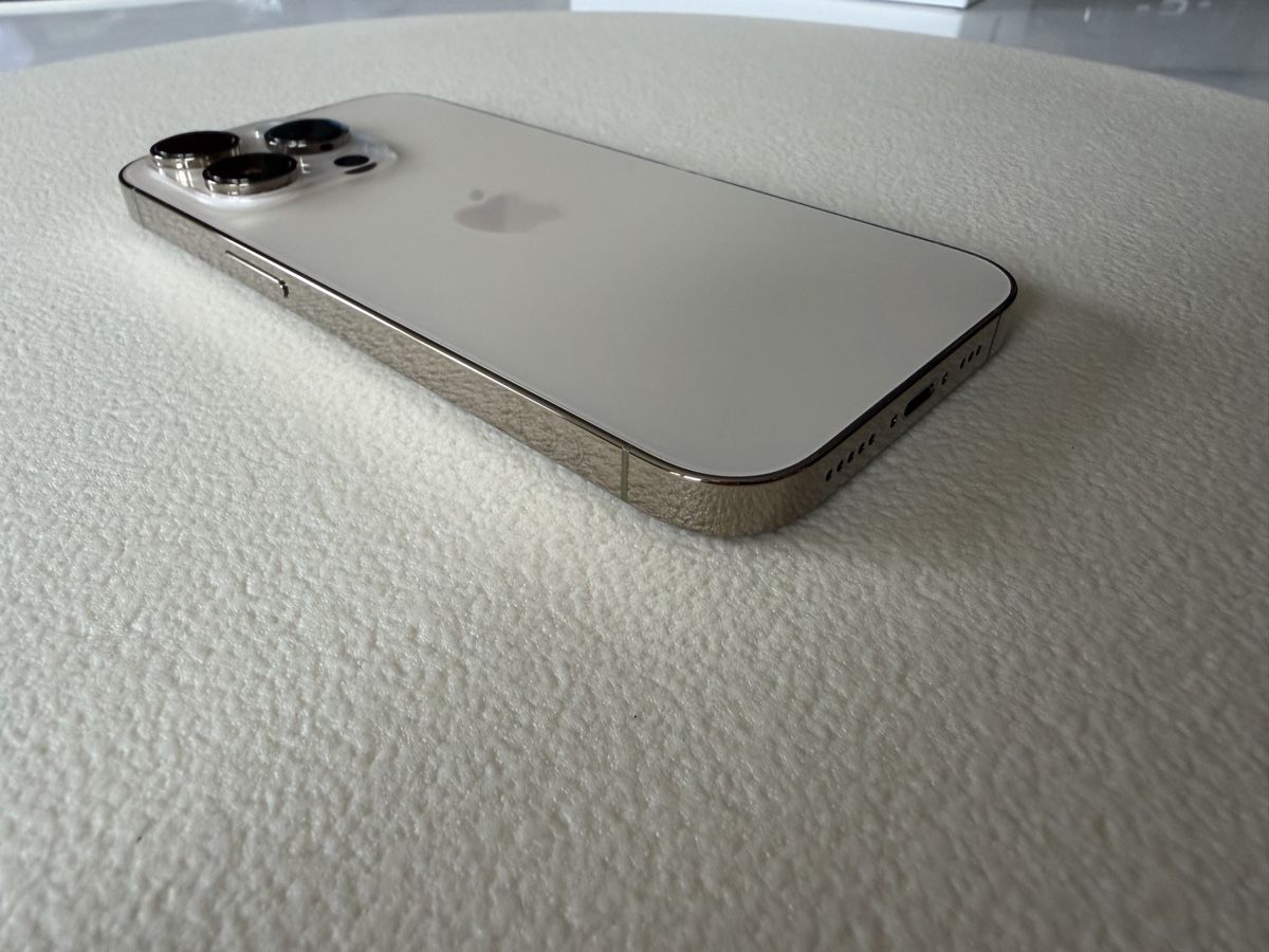 Apple Telefoni cellulari / Smartphones: iPhone 14Pro Gold 512Go – Usato da Chavannes-de-Bogis venduto da ale_zp56 7
