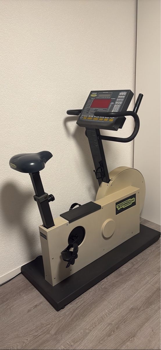 Technogym Hometrainer: Vélo d’appartement Technogym – Usato da Ins venduto da fuchsy14