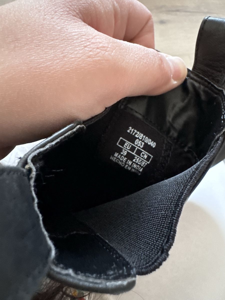 Zara Chaussures femmes: ZARA Stiefel – D'occasion à Gossau SG par EMK230815 2