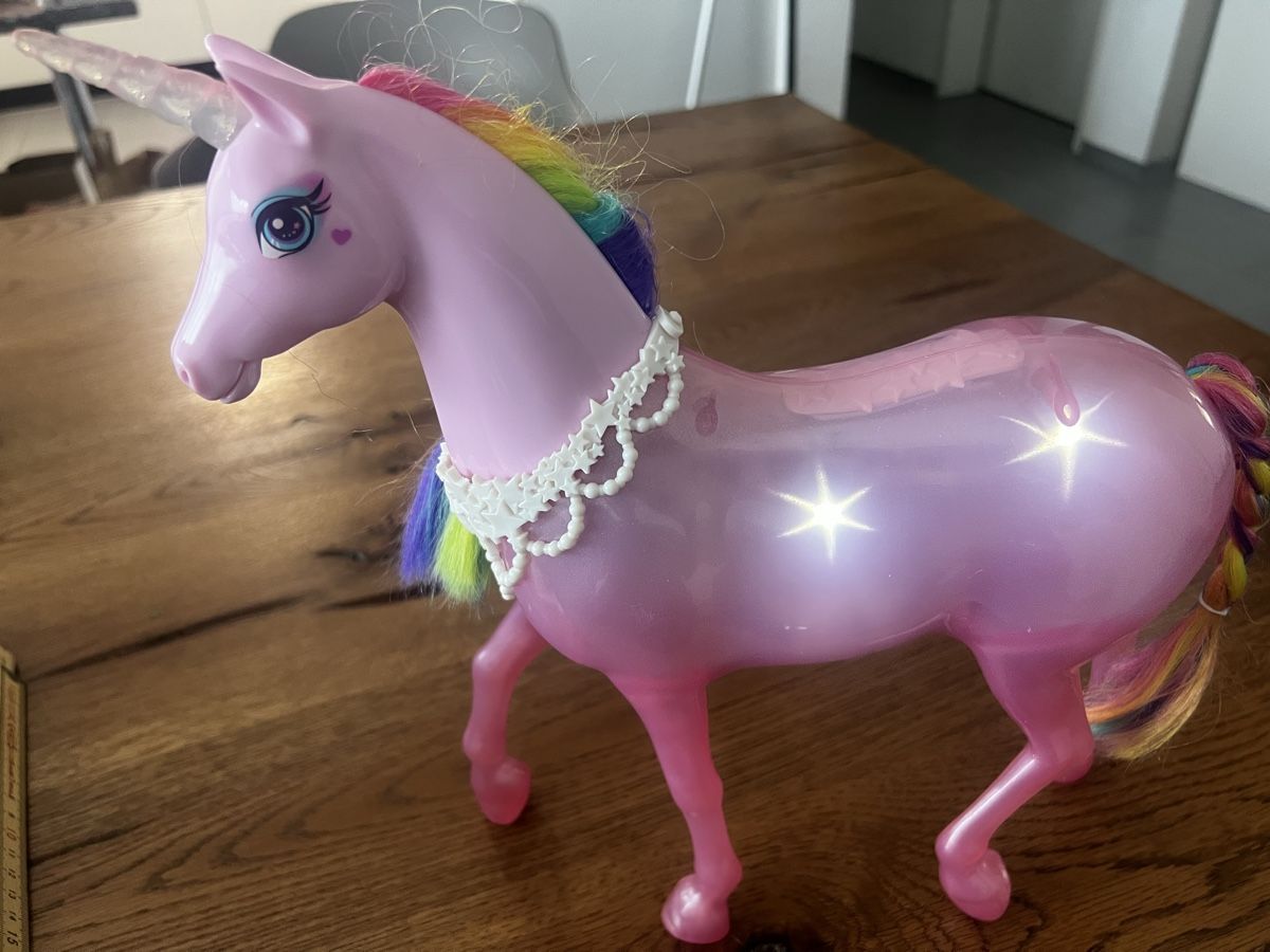 Spielzeuge: Zauberhaftes Einhorn mit Lichteffekten - Perfekt für Kids! – Gebraucht aus Belp von Januar_2014 1
