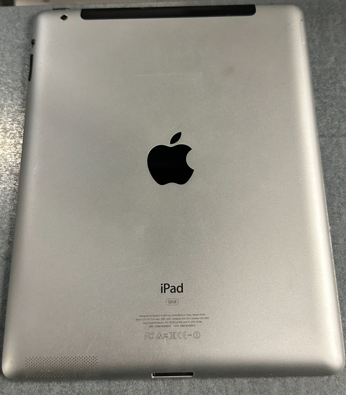 Apple Tablet PC: Apple iPad 2, 32GB, WIFI + Cellular, Schwarz – Usato da Basel venduto da protekto 1