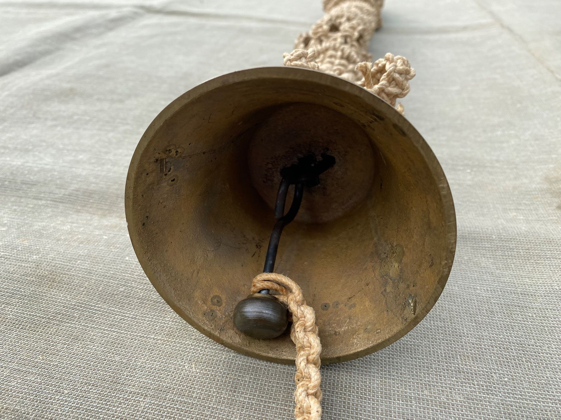 Glocken & Treicheln: schöne Türglocke / Hausglocke – Gebraucht aus Feldbach von Olive1 8