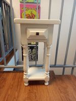 Beistelltisch spanisch, vintage, weiss mit Schublade guter Z
