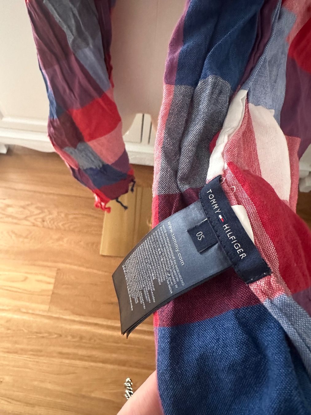 Tommy Hilfiger Foulard & Sciarpe: Hilfiger Schal für Damen – Usato da Pfaffhausen venduto da Klaras_second_hand 3