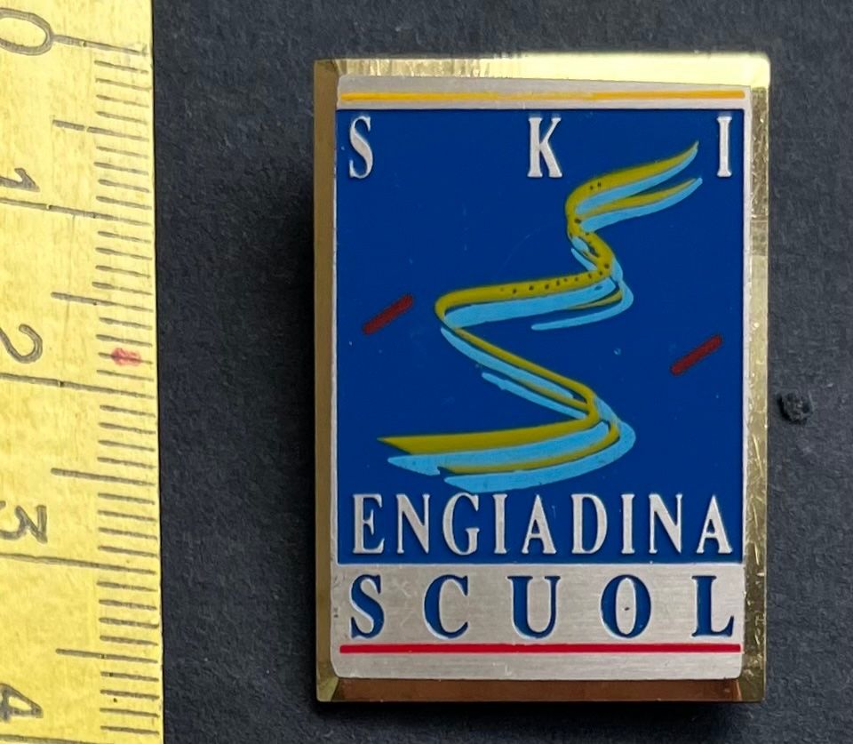 Swiss Placchette & Badge: Ski Engadina SCUOL/ Abzeichen – Usato da Wabern venduto da DaxKarten-75