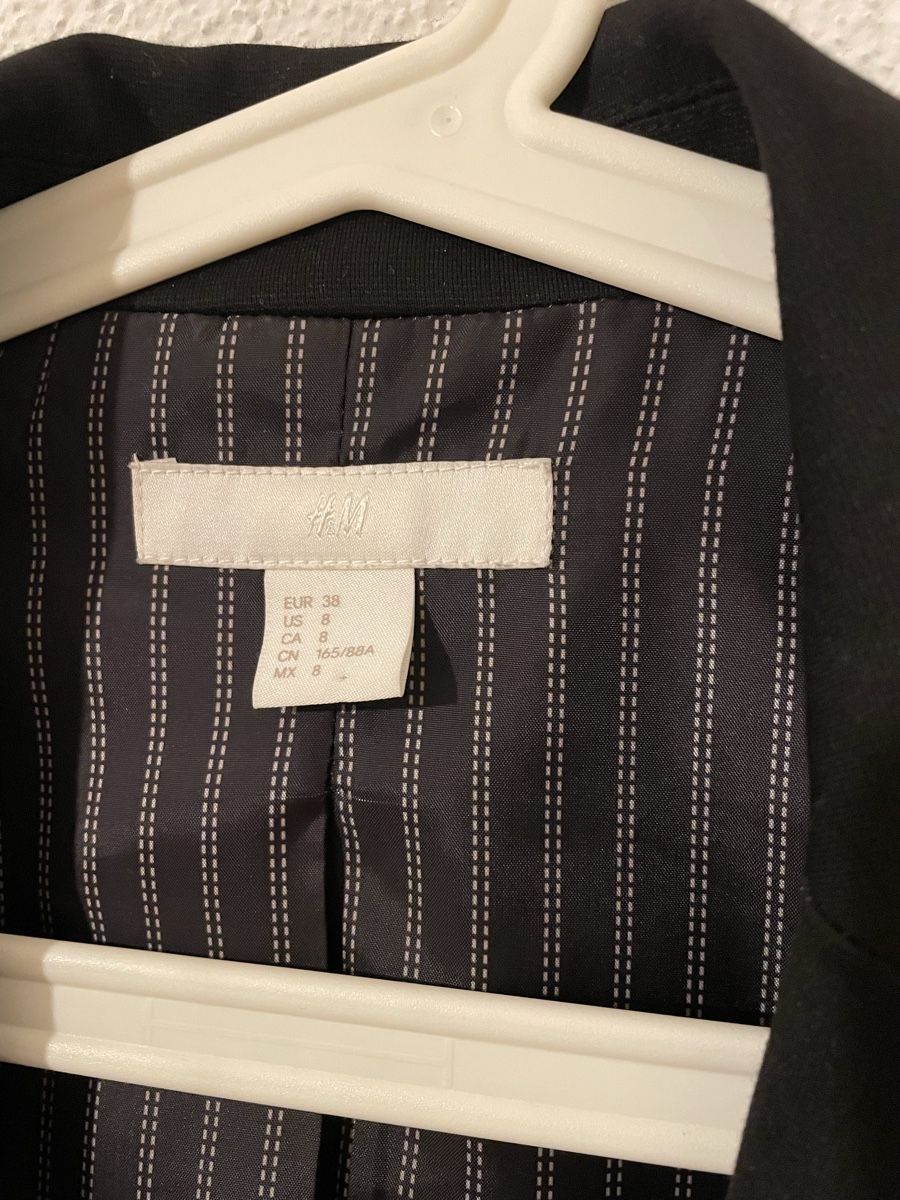 H&M Giacche: Schwarzer H&M Blazer Gr. 38 – Usato da Baden venduto da cheyenne_5400 1