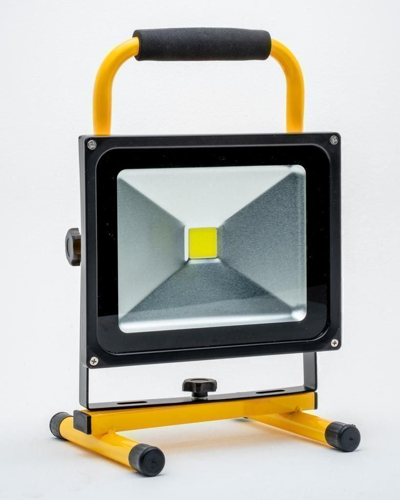 Lampade: Akku LED Scheinwerfer – Nuovo e nell'imballaggio originale da Zürich venduto da Elektro-Material 6