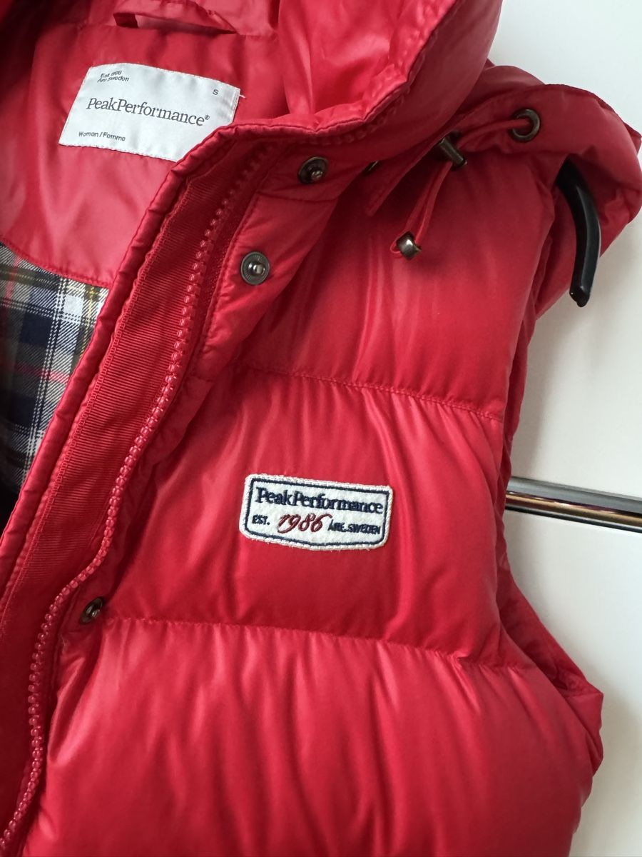Gilet & Giacche senza maniche: Gilet Peak Performance – Usato da Saas im Prättigau venduto da Holliwood 3