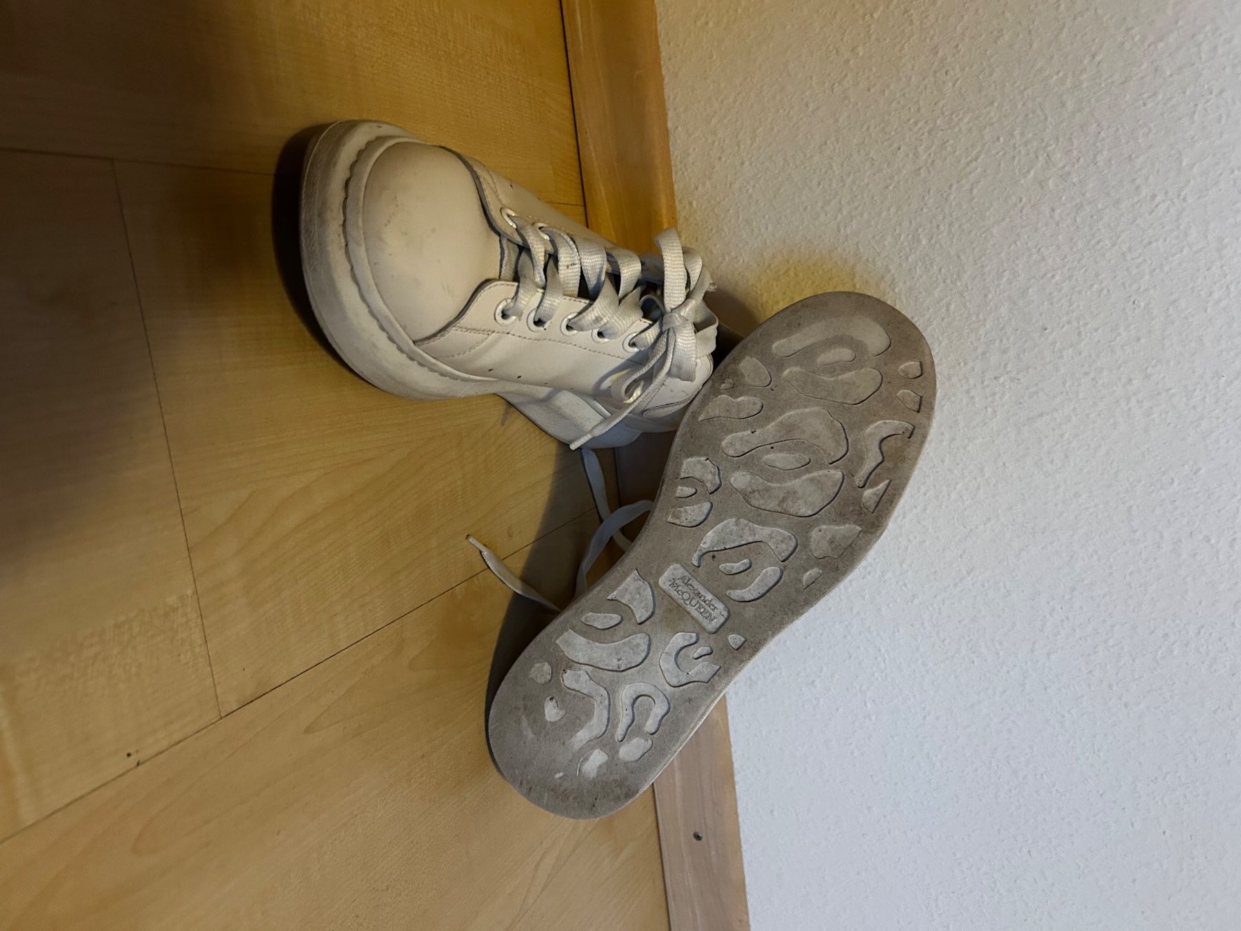 Alexander Mcqueen Herrenschuhe: Alexander McQueen Sneaker – Gebraucht aus Bubendorf von noa_ckq6 1