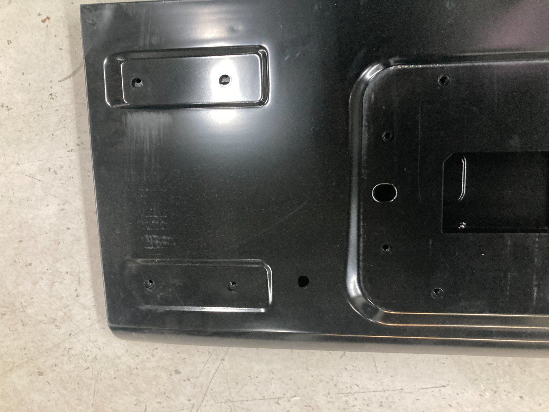 Jeep Tutti pezzi di ricambio auto: Jeep Wrangler JK Heckklappe 68079246AA – Nuovo e nell'imballaggio originale da Cham venduto da WB2223 3