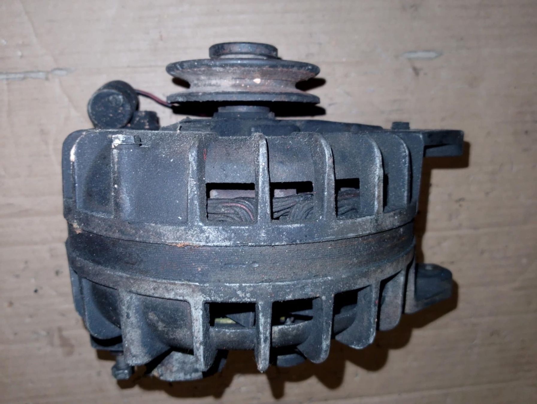 Mopar Tutti pezzi di ricambio auto: Alternator  Mopar Chrysler – Usato da Niedergösgen venduto da usc_tt5r 2