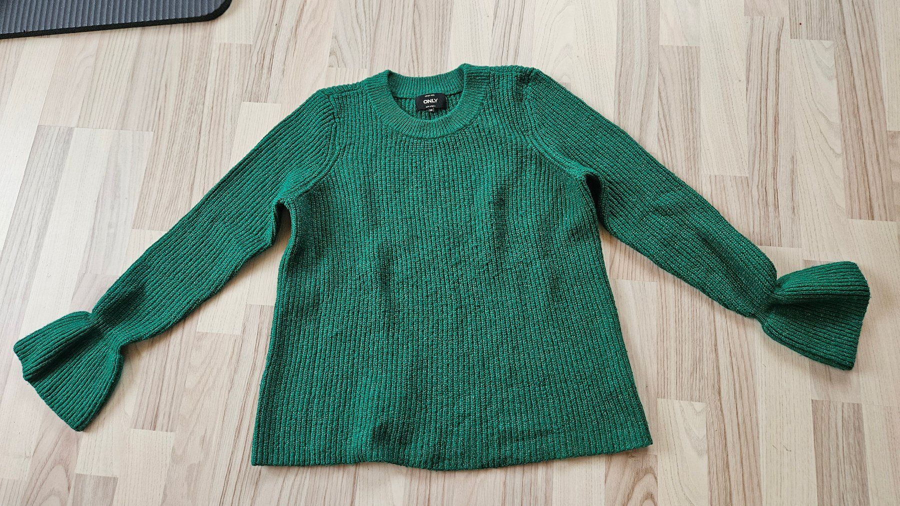 Only Maglioni & Felpe: Grüner Pullover mit Glockenärmeln, Only Gr. M – Usato da Ettenhausen TG venduto da nwi_72y8 1