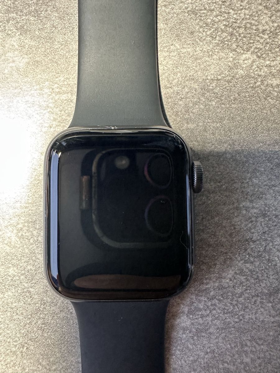 Apple Smartwatch: Apple Watch SE 40 mm GPS – Usato da Le Lignon venduto da Latenterouge 4
