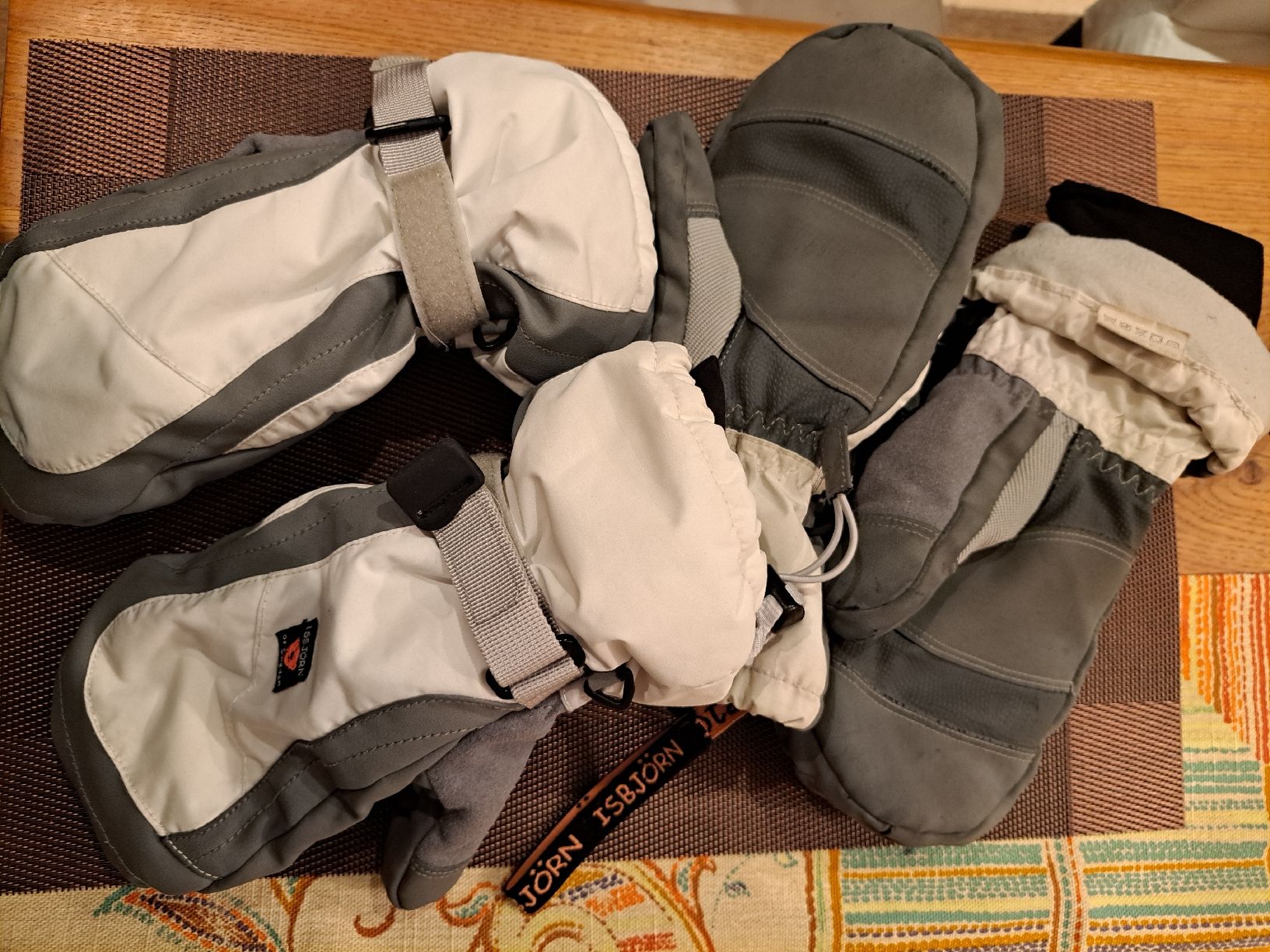 Guanti: Isbjörn Skihandschuhe Fäuslinge Gr 140/152 Primaloft – Usato da Urdorf venduto da villakagu 3