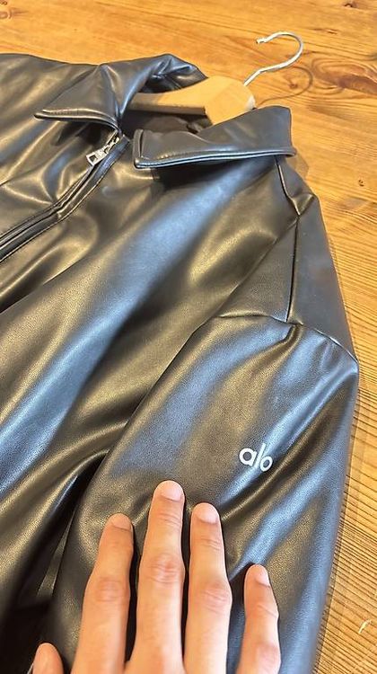 Giacche: ALO faux leather jacket - L – Usato da Bassersdorf venduto da haraldhabit 1