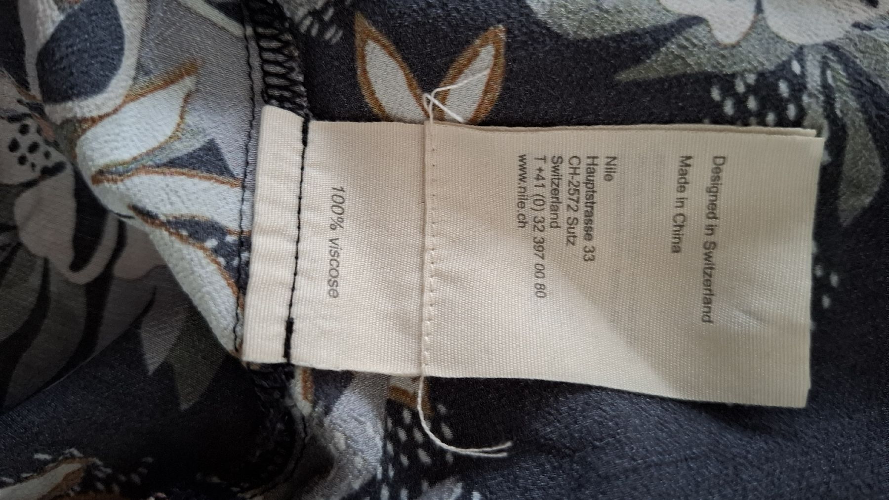 Nile Vestiti: Robe longue fleurie Nile, taille XL, comme neuve – Usato da Payerne venduto da wardi11 7