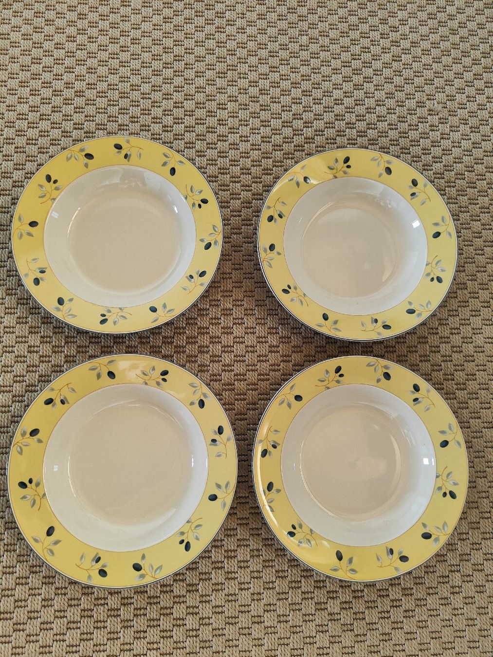 Royal Doulton Piatti: Teller Set, Royal Doulton! top – Usato da Muttenz venduto da Mtn.