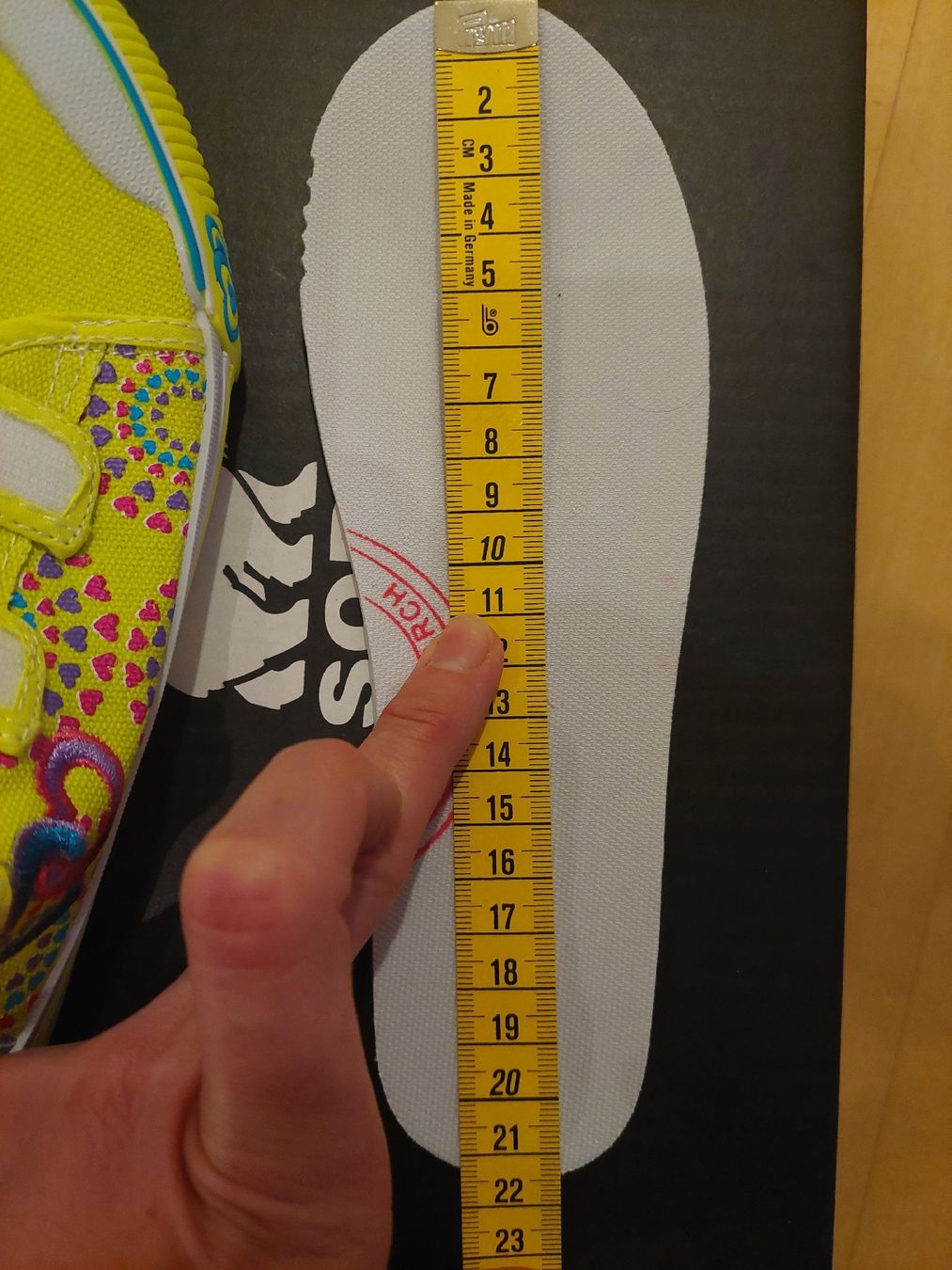 Schuhe für Jungen: Sneakers gelb Grosse 33, neu – Neu (gemäss Beschreibung) aus Zürich von Paola_O 1