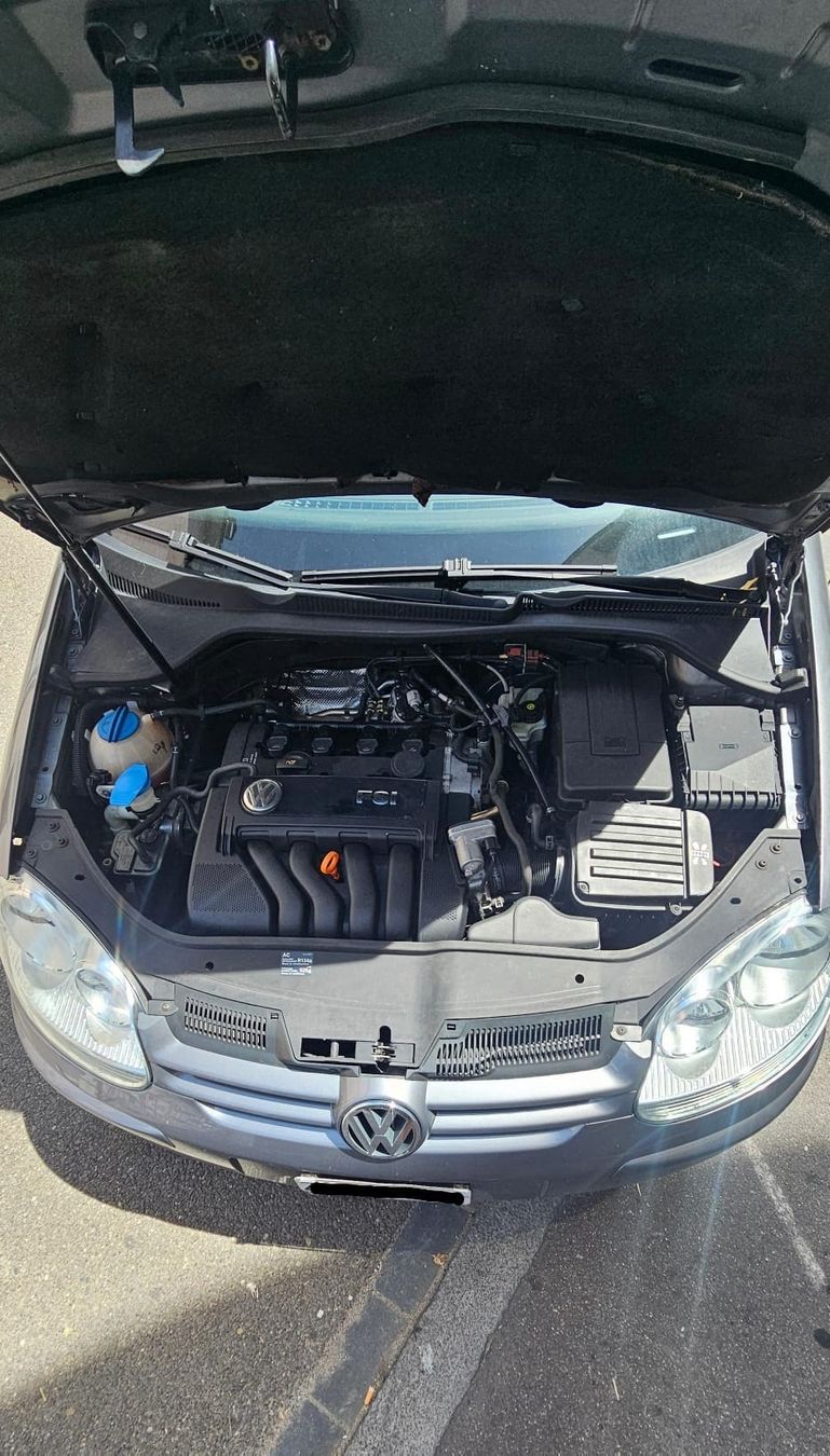 VW Automobili: VW Golf 5 | Benziner – Usato da Zürich venduto da IWORI4 5