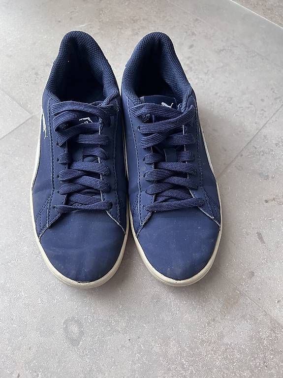 Puma Scarpe da donna: Dunkelblaue Puma Sneakers, Grösse 38 – Usato da Zürich venduto da Andreiinha 1