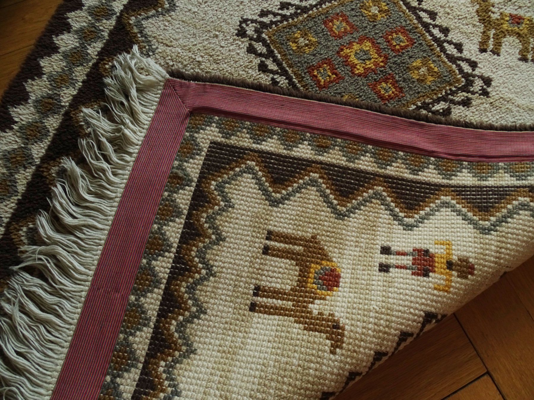 Tappeti: Vintage Teppich mit Kamelmotiven – Boho Orientteppich – Usato da Solothurn venduto da hli_n69n 6