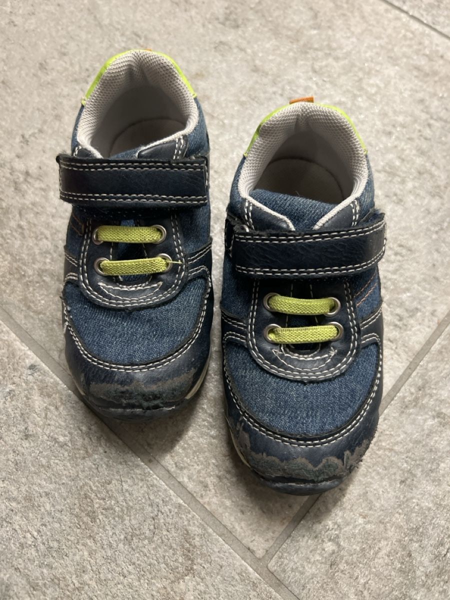 Scarpe per ragazzi: Turnschuh Gr. 23 – Usato da Adlikon venduto da doody123