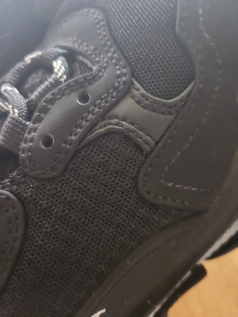 Balenciaga Scarpe da uomo: Balenciaga Triple S 38 – Usato da Wolhusen venduto da bryman 5