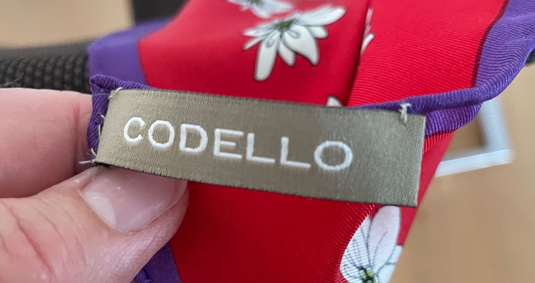 Codello Foulards, Tücher & Schals: Oktoberfest - Seidentuch Codello – Neu (gemäss Beschreibung) aus Ebikon von elischka 2