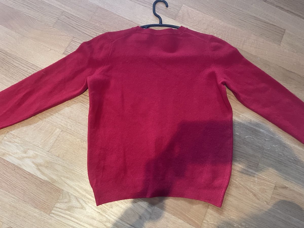 Pulls & Sweat-shirts: Pullover, roter Wollpullover, – D'occasion à Rüschlikon par Lajniii 4