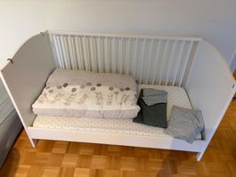 Kinderbett weiss aus Holz inkl. Matratze & Bettwäsche