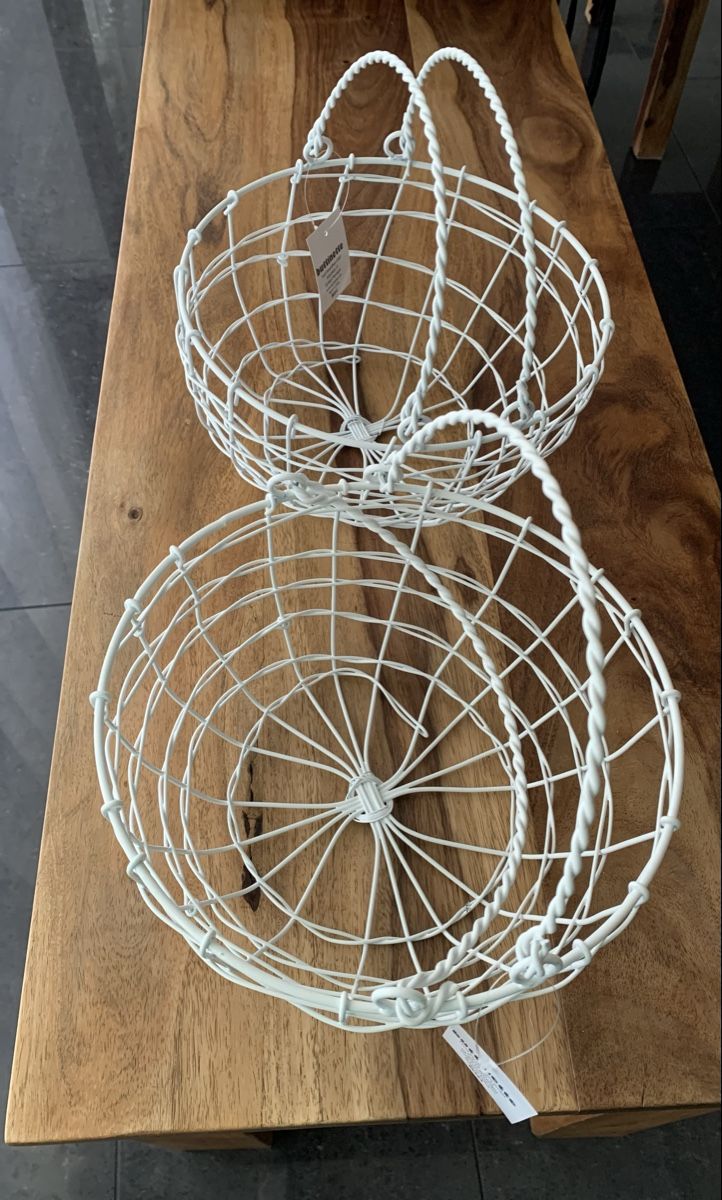 Sonstiges für Haushalt & Wohnen: Zwei Metallkörbe in Weiss – Neu (gemäss Beschreibung) aus Diepoldsau von Luxusdeko