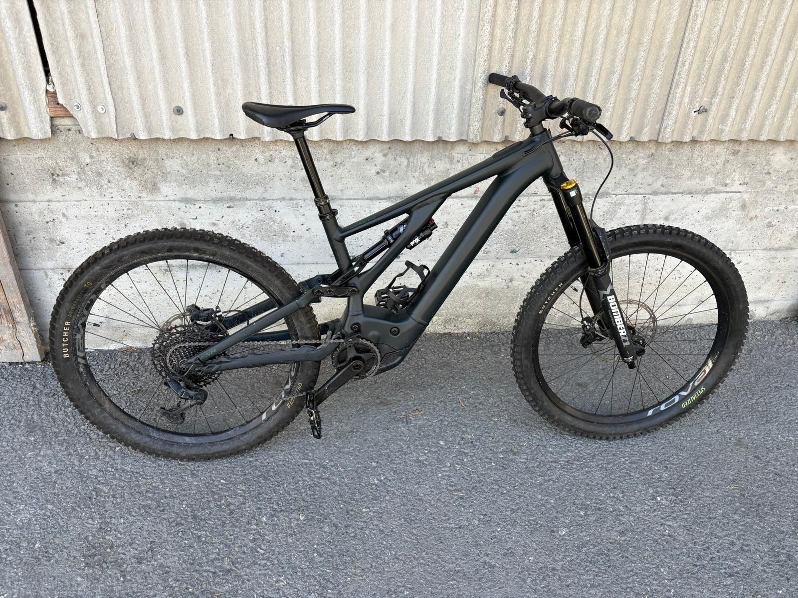 Specialized Velos: E-Bike Specialized Levo vollgefedert – Gebraucht aus Visp von mbb_xs75