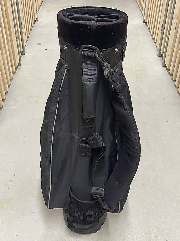 Nike Borse: Golf Standbag Nike – Usato da Bern venduto da mia_8nfn 1