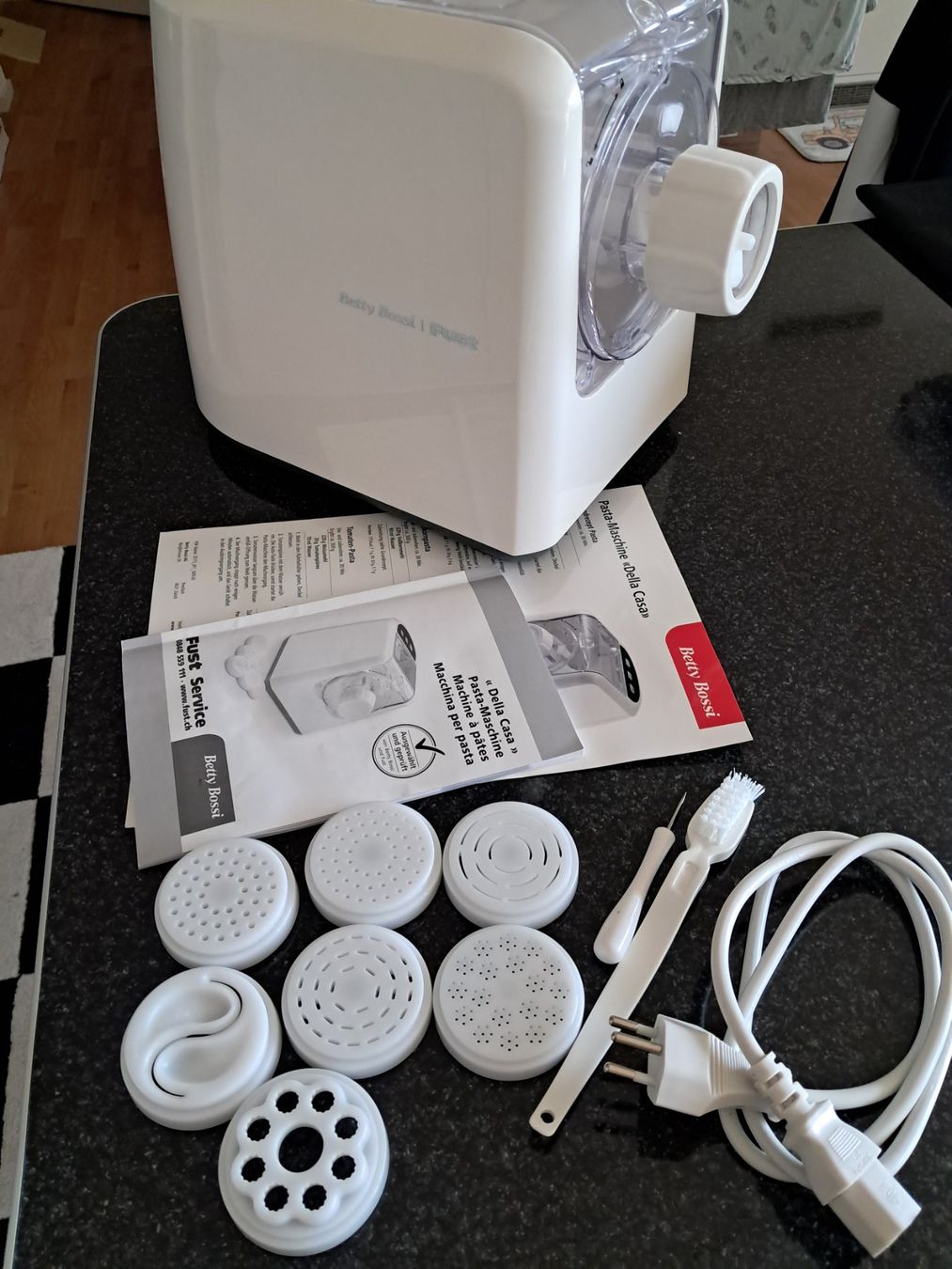 Betty Bossi Appareils de cuisine: Pasta-Maschine "Della Casa" – D'occasion à Liestal par nemi-lou 1