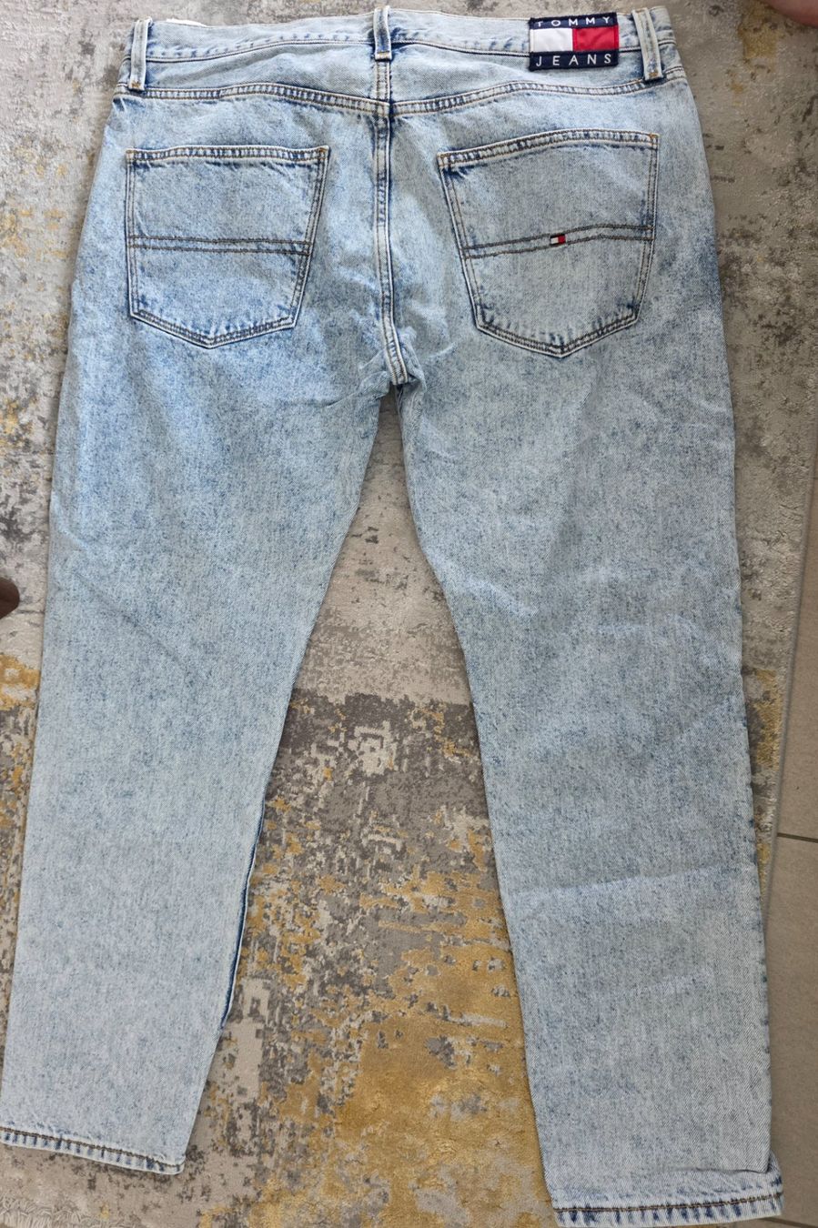 Tommy Hilfiger Jeans: Tommy Jeans 90s Capsule Collection – Gebraucht aus Winterthur von Karakartal90 1