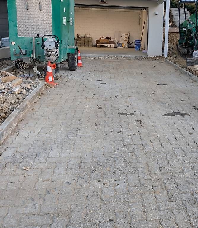Pierres & tuiles: Verbundsteine ca. 40m2 – D'occasion à Auenstein par wie_tjx8