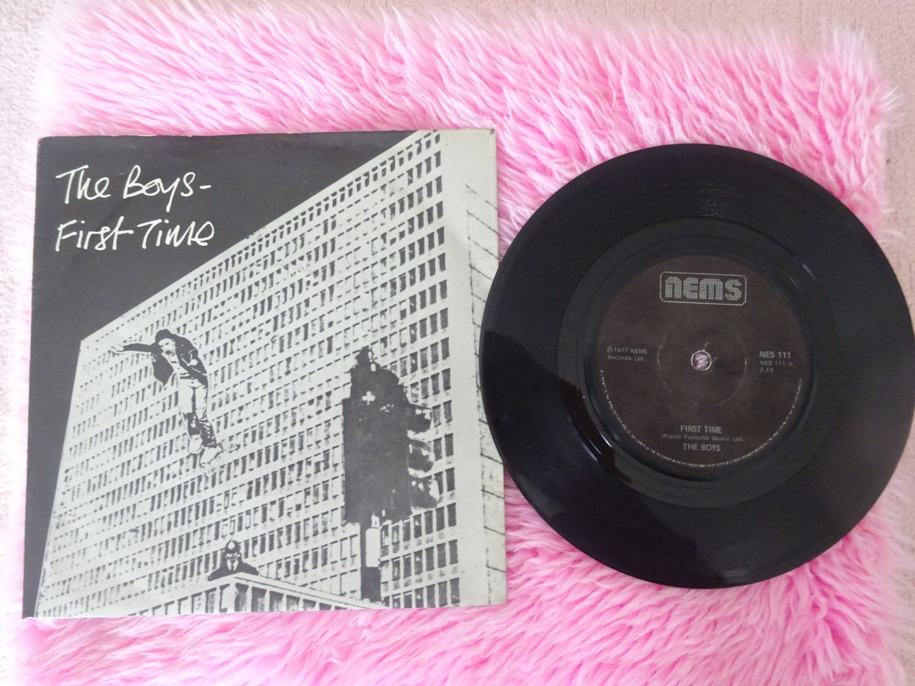 Dischi in vinile: THE BOYS ** FIRST TIME ** EXCELLENT – Usato da Luzern venduto da xrayspex99
