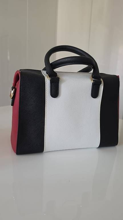 Borse da donna: Handtasche von Armani Jeans – Usato da Wängi venduto da bm8677 2