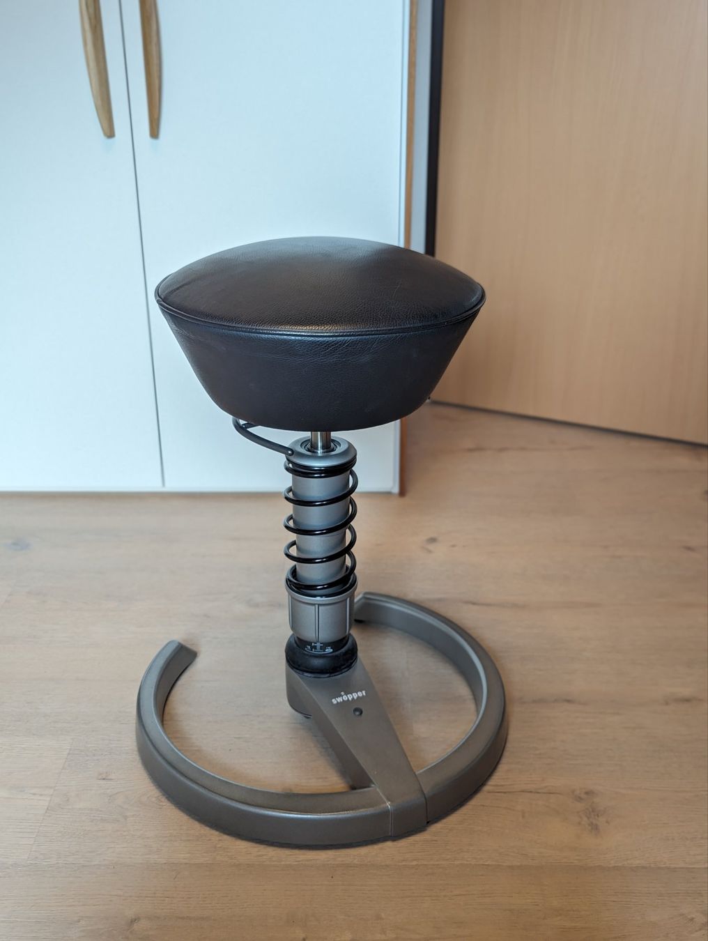 Hocker: Aeris Swopper 3D-Aktiv Bürohocker – Gebraucht aus Stäfa von