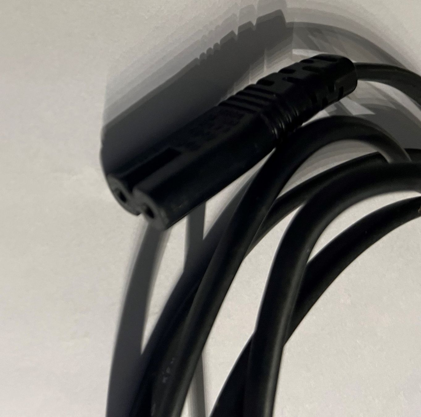 Cavi: Netzkabel 2-polig mit Euro-Stecker 1,5m – Nuovo (secondo la descrizione) da Zürich venduto da baracuda8048 1