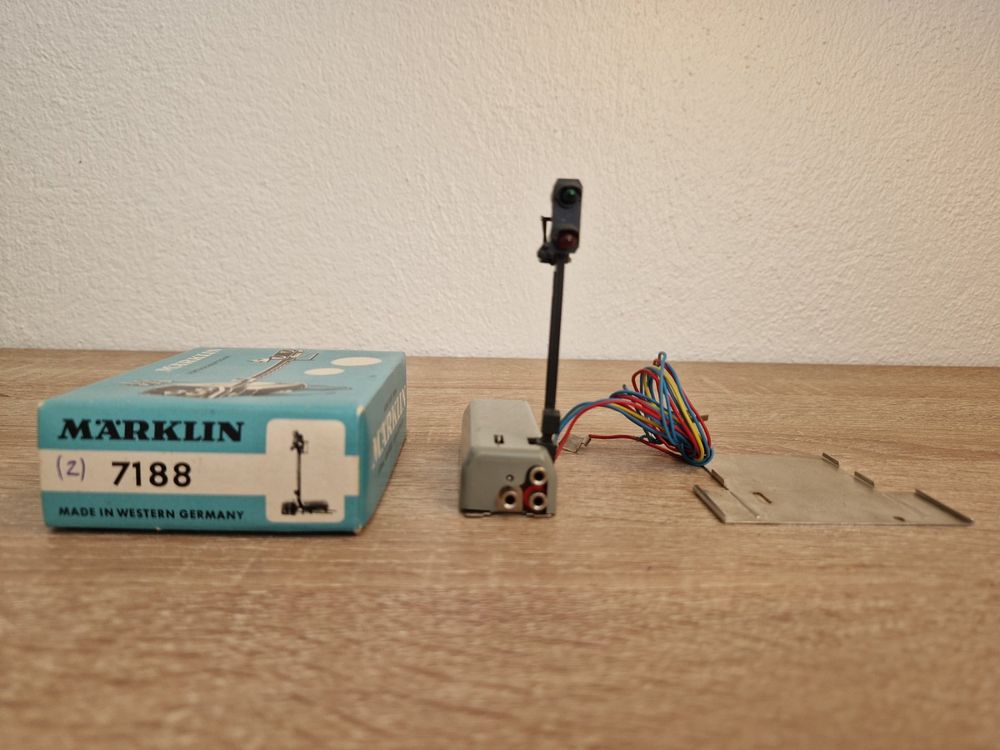M&auml;rklin 7188 Lichttageshauptsignal H0 (2) (Gebraucht) In St-Aubin