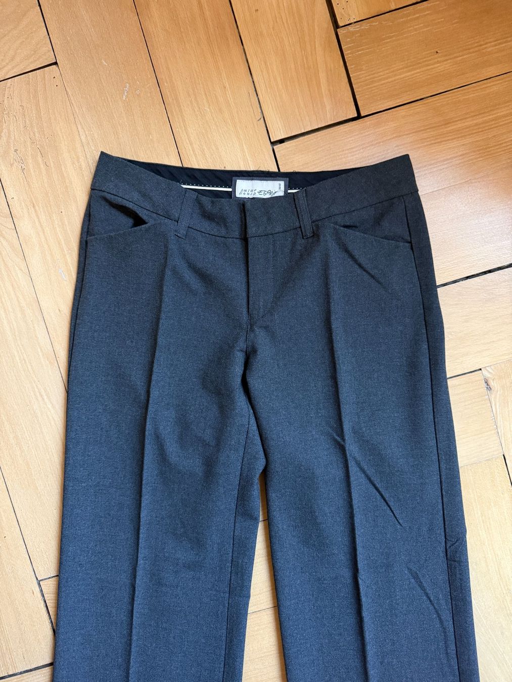 Esprit Pantaloni: ESPRIT - Anzugshose dunkelgrau 36 – Usato da Zürich venduto da Diazaio 1