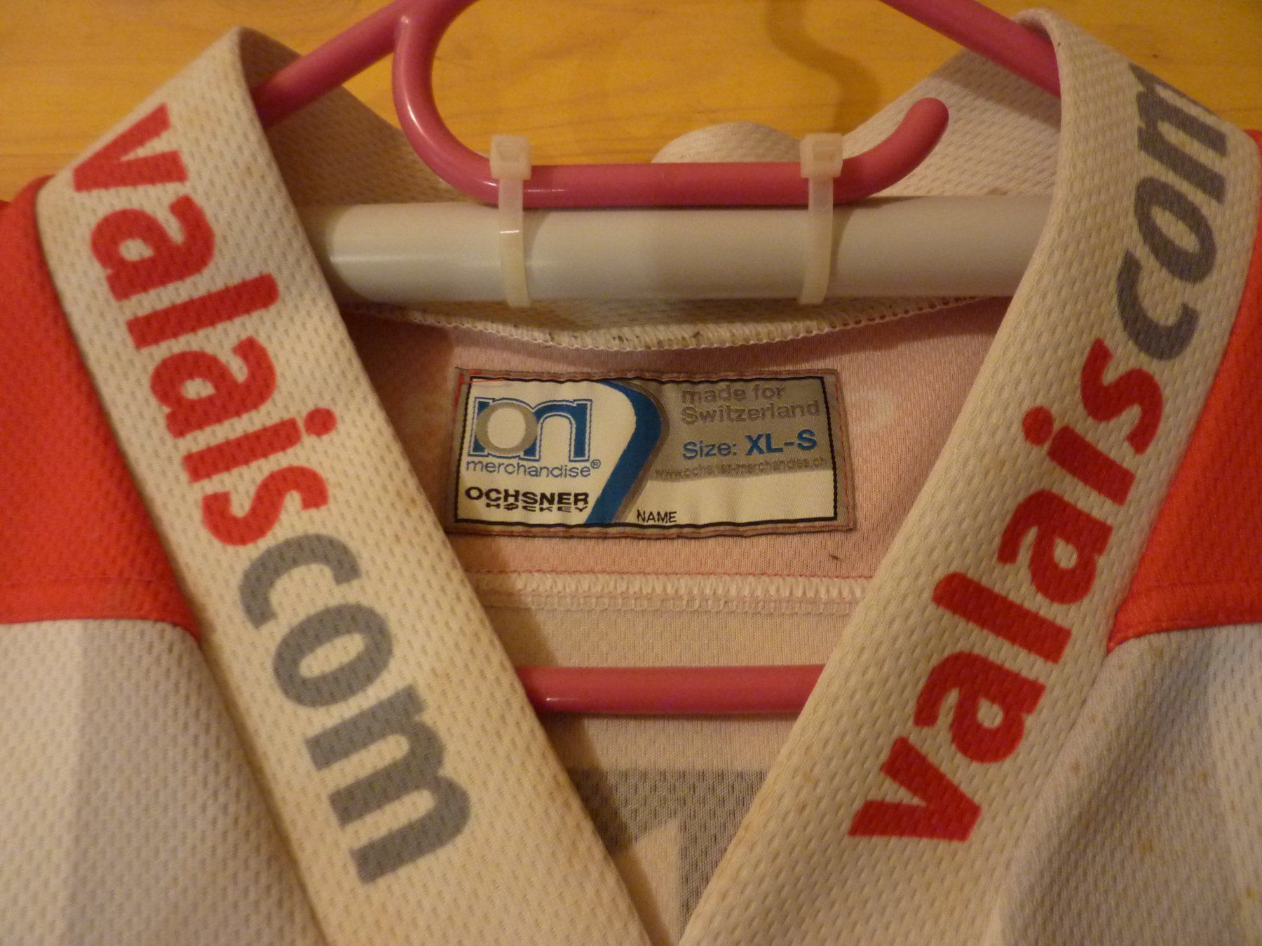 Canottiere & Pantaloni: EHC Visp Game Worn Trikot – Usato da lausen venduto da Beat550 3