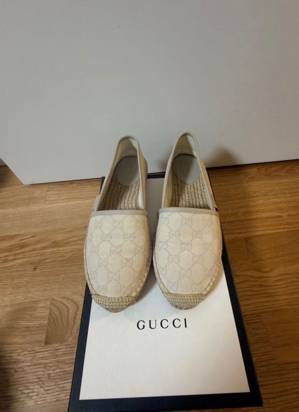 Chaussures femmes: Gucci Espadrilles Schuhe, Beige, Grösse 38 – D'occasion à Chavannes-Renens par Angelique2022