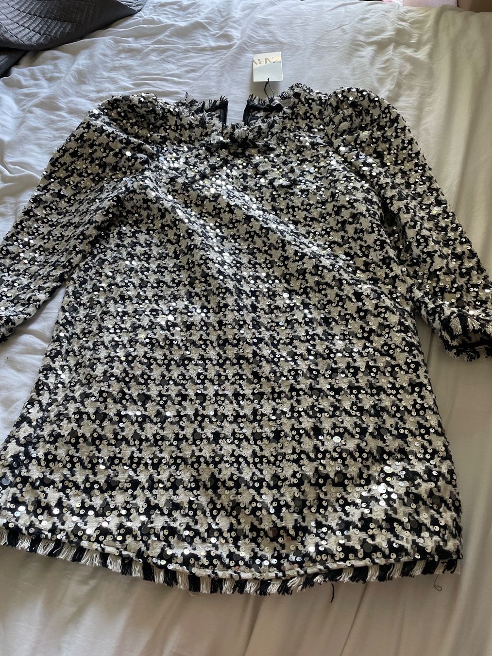 Zara Vestiti: Zara sequin mini dress with bow detail Small – Nuovo e nell'imballaggio originale da Embrach venduto da lau_2gtp 8