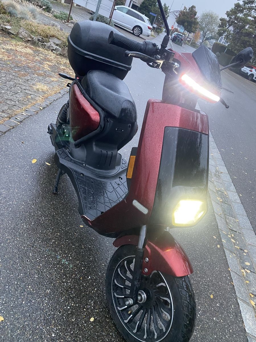 Scooters: E roller Forza Next  – Gebraucht aus Grellingen von OCC_ASION01 1