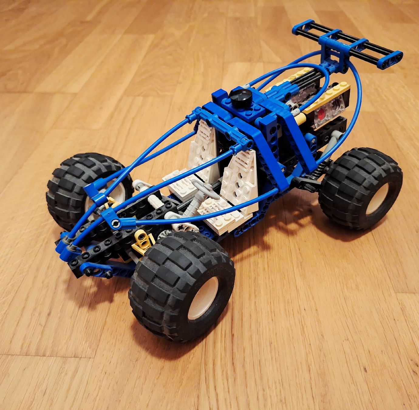 Lego Kit di costruzioni: Lego Technic Buggy 8437 von 1997 – Usato da Triesen venduto da BLACKSHEEP75 1