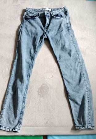 Helle Jeans, Top Zustand, ideal für den Frühling! Gr. 32/32